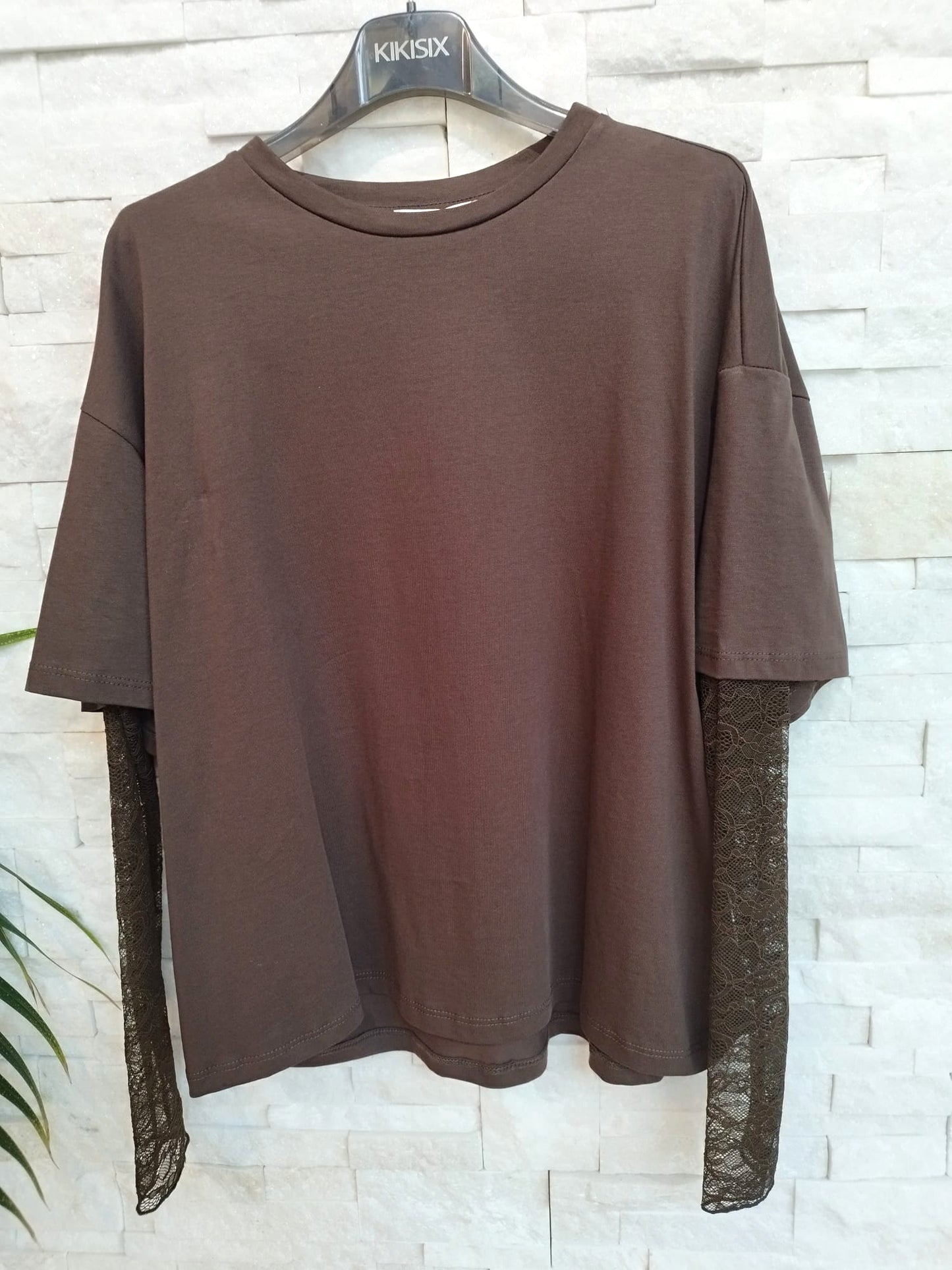 T-shirt over con manica lunga in pizzo moro