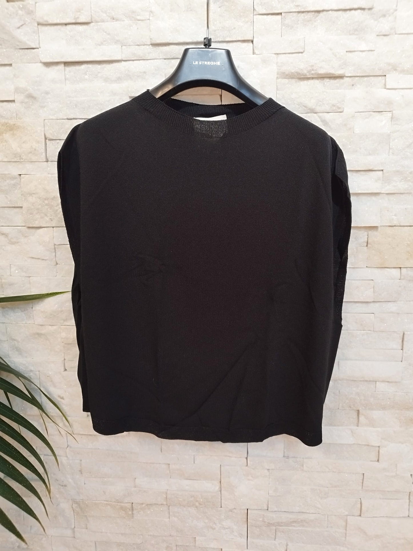 T-shirt cotone smanicata colore nero