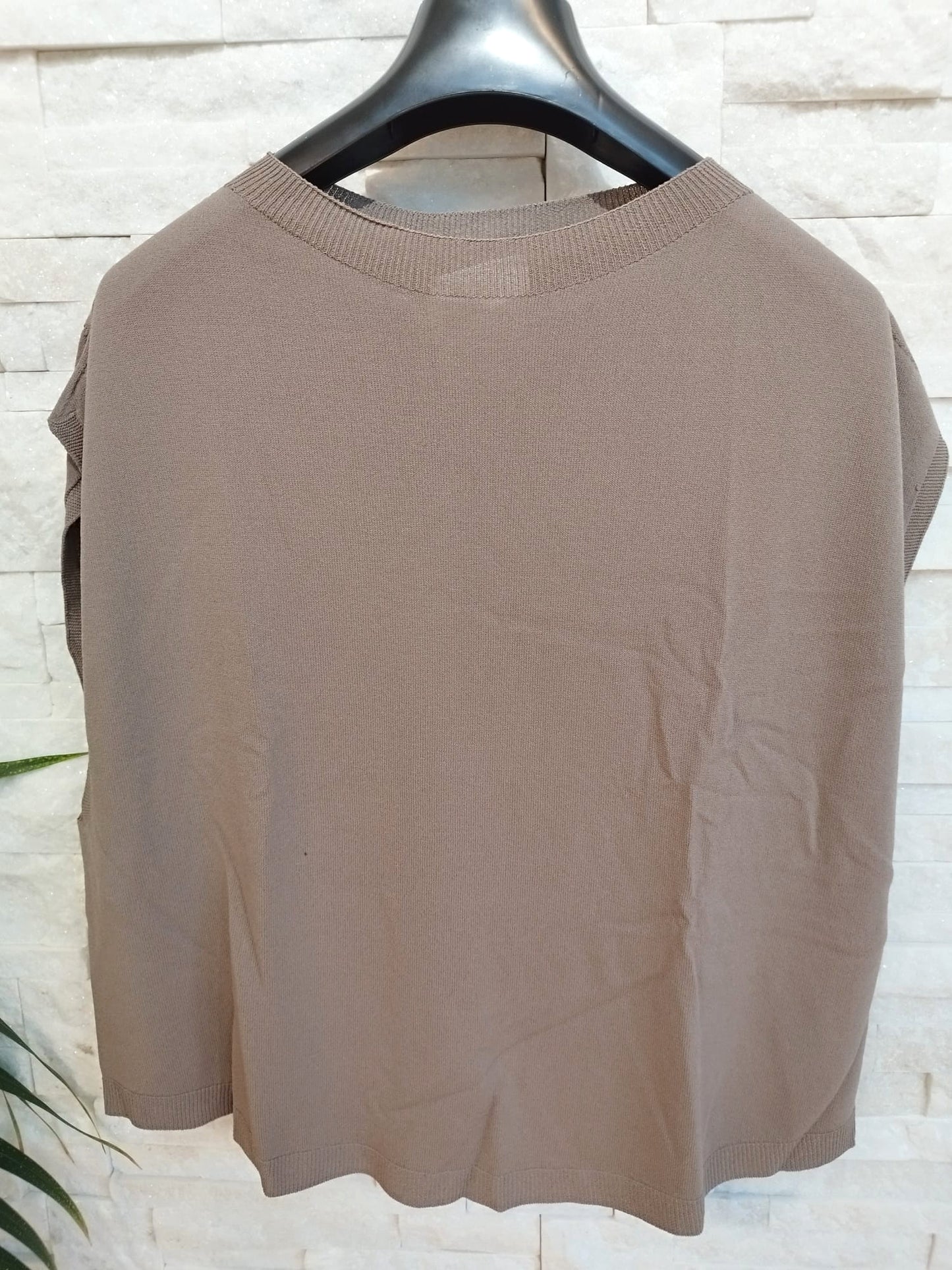 T-shirt cotone smanicata colore moro