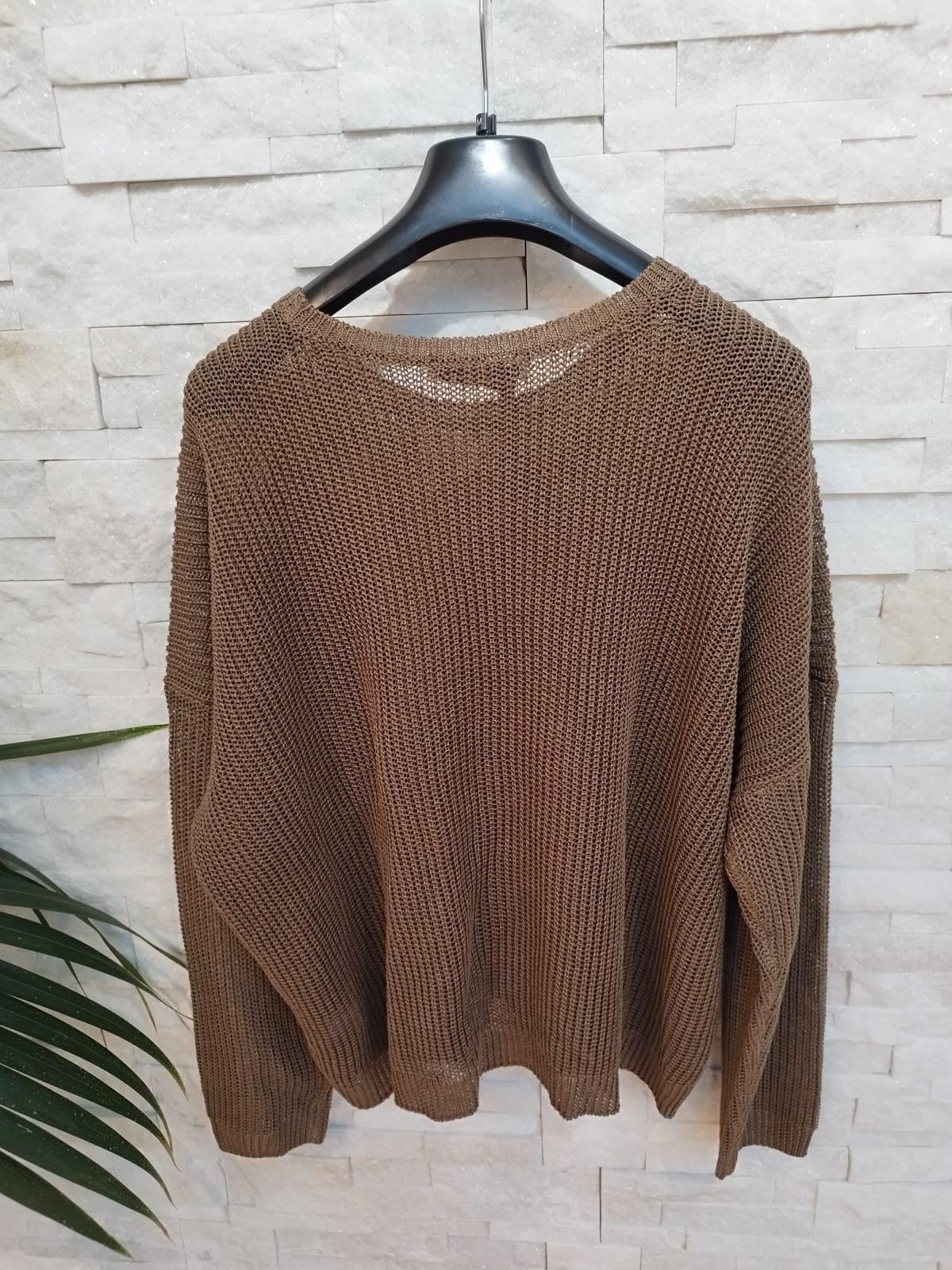 Maglia girocollo colore moro