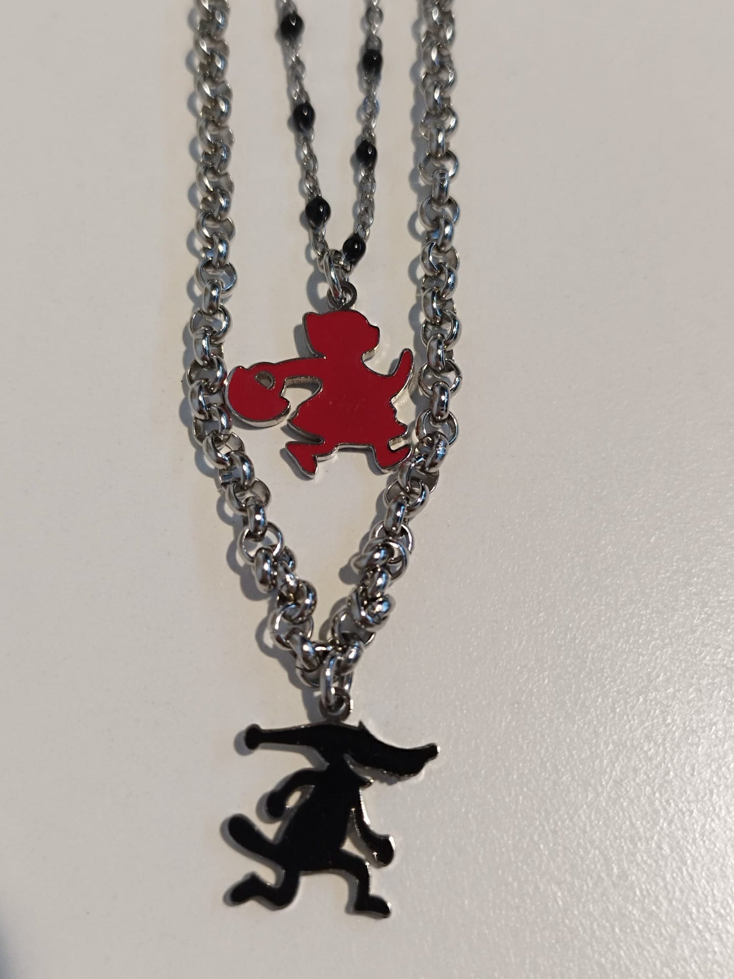 Collana doppio filo “cappuccetto rosso e il lupo”
