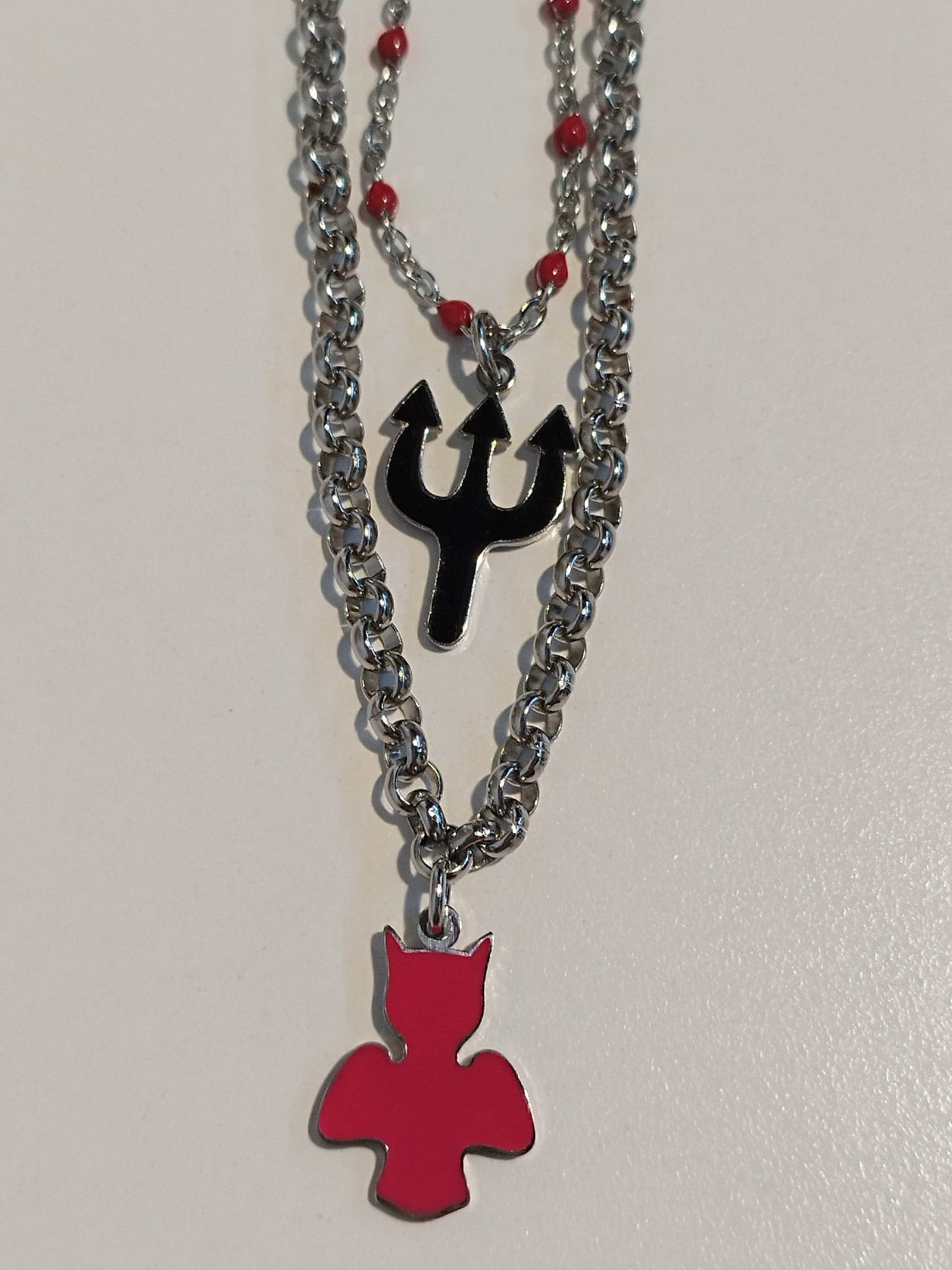 Collana doppio filo “diavoletto-angioletto”