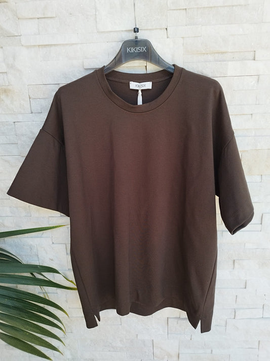 Top a scatolina con manica corta colore moro