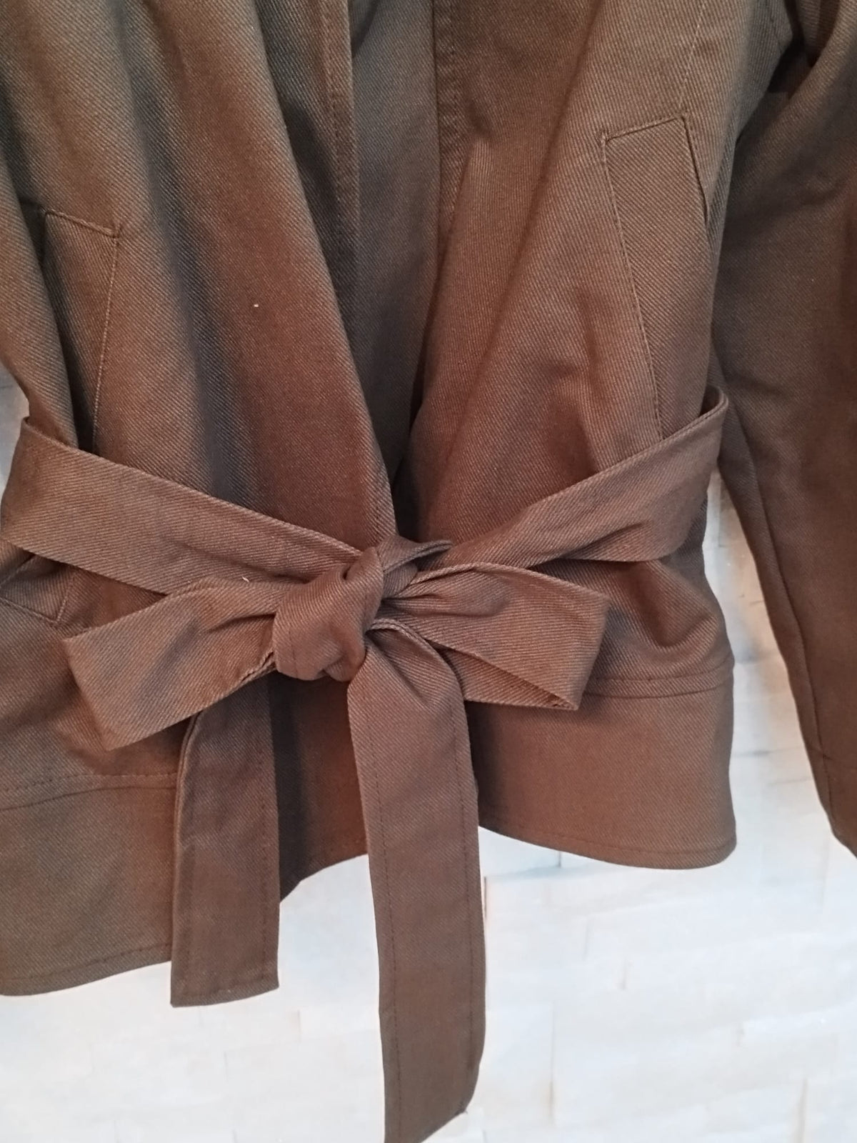 Giacca kimono con cintura colore moro