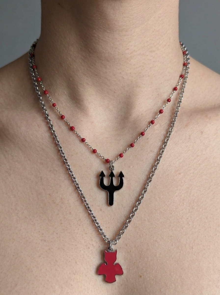Collana doppio filo “diavoletto-angioletto”